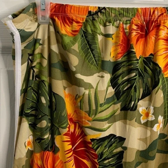 STRAPLESS Tropical Jumpsuit - Picture 10 of 12